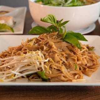 N1. Drunken Noodle